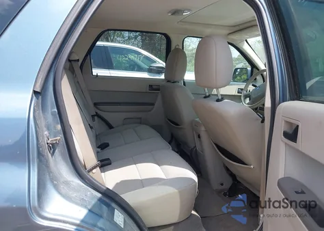 2011 Ford Escape Xlt z USA, uszkodzony, nr VIN 1FMCU0D71BKA06918